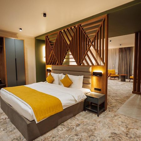 Aurum Garden Hotel Шымкент Экстерьер фото