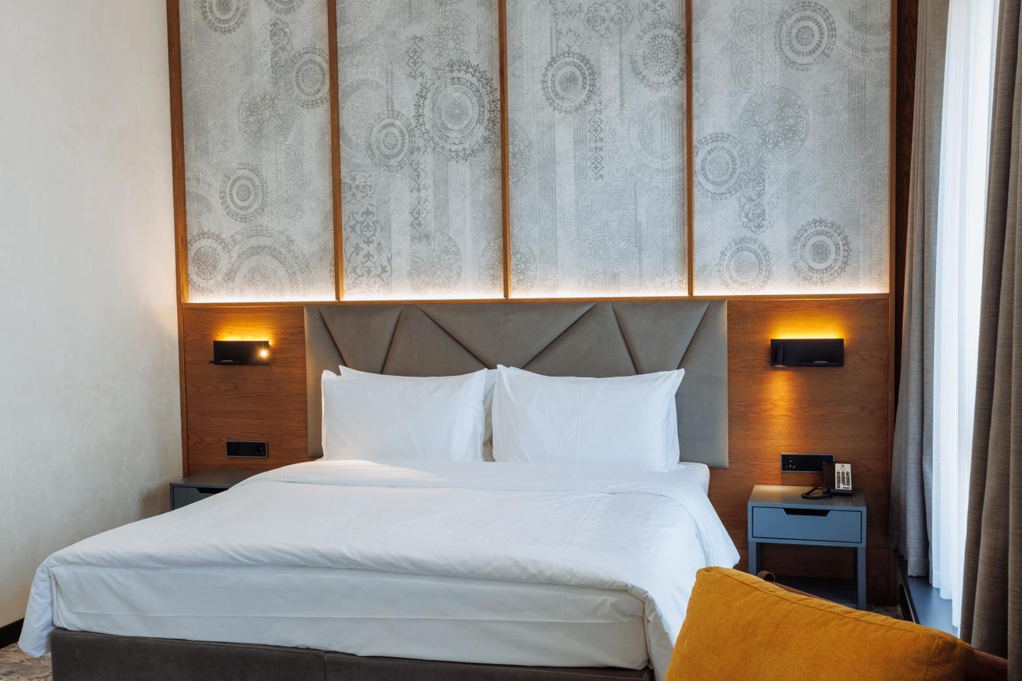 Aurum Garden Hotel Шымкент Экстерьер фото